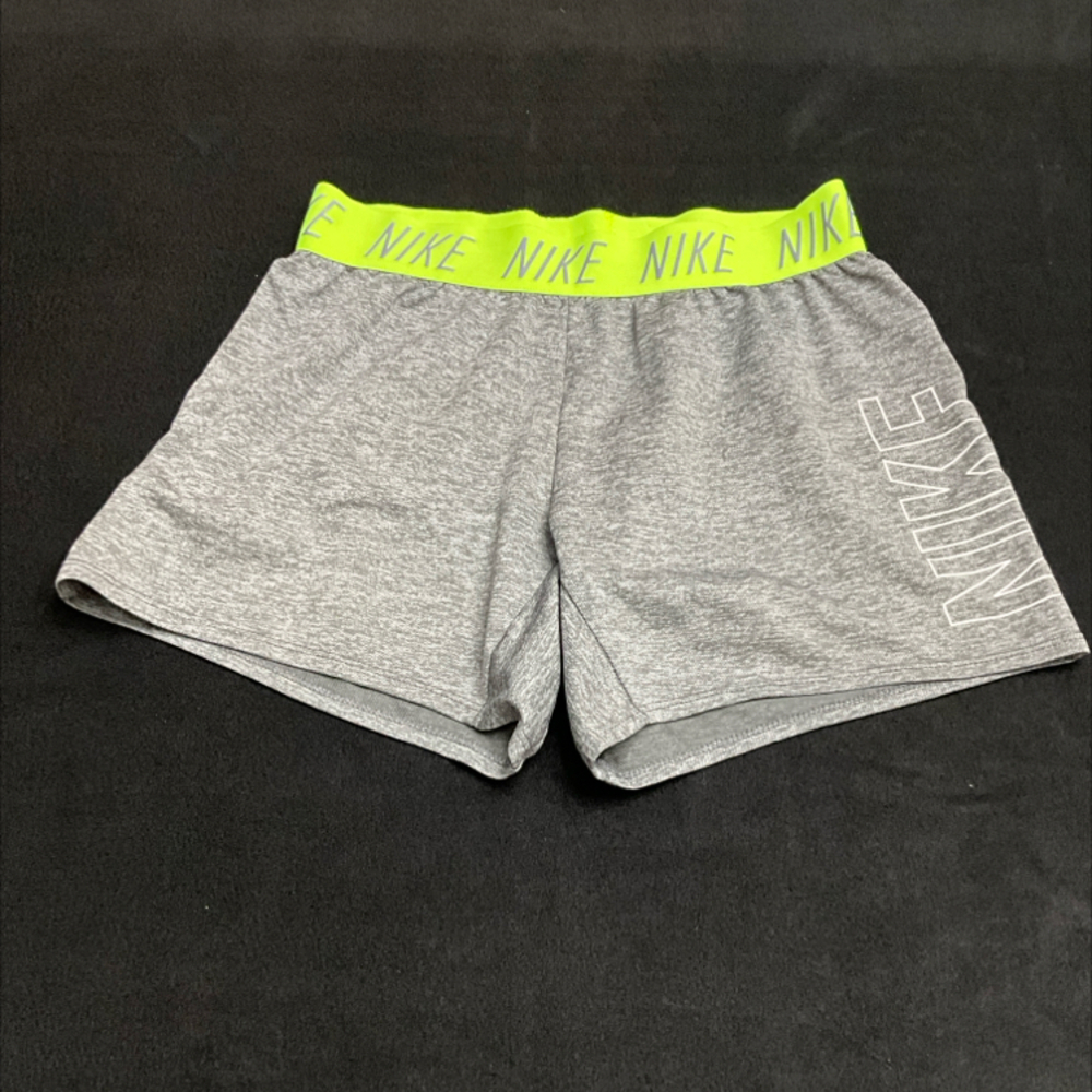 Nike Dri-Fit shorts-XL